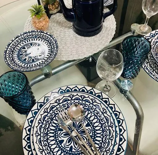 Santorini Inspired 1bedroom Unit At Trees Residences Apartamento Manila