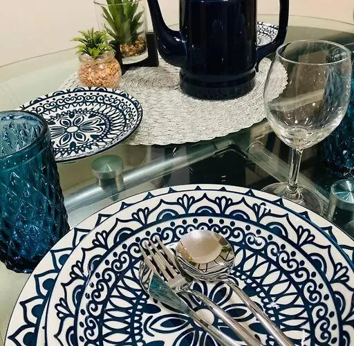 Santorini Inspired 1bedroom Unit At Trees Residences